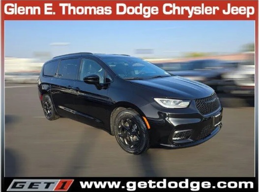 2025 Chrysler Pacifica Hybrid Select S Appearance